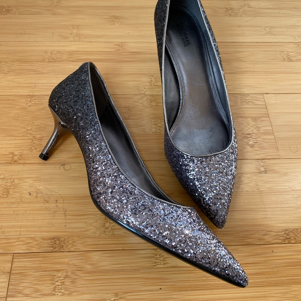 Michael Kors Pewter Pump size 9.5M
